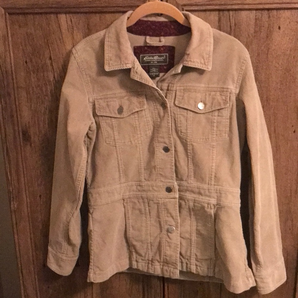 Eddie Bauer corduroy vintage jacket.  Beautiful condition!  100% cotton.  Med